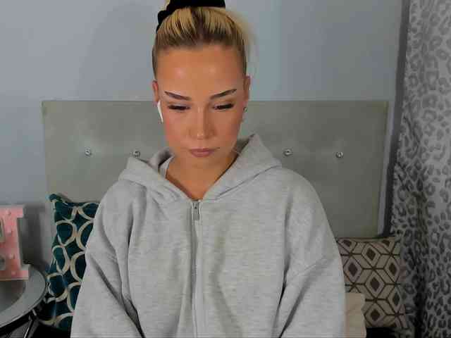 KristyAngel webcam