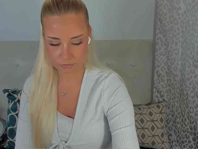 KristyAngel webcam