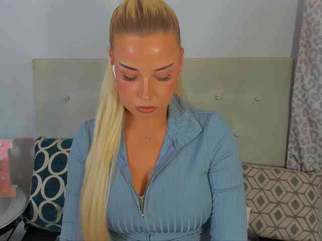 KristyAngel webcam