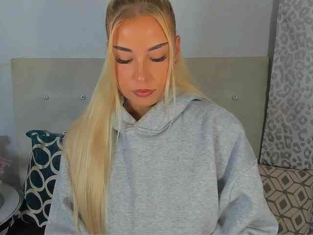 KristyAngel webcam