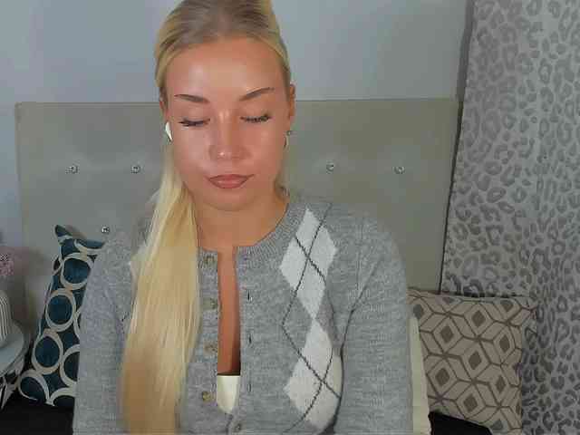 KristyAngel webcam