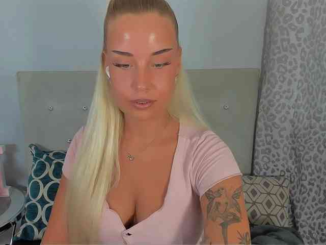 KristyAngel webcam