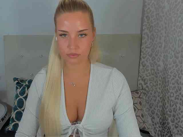 KristyAngel webcam