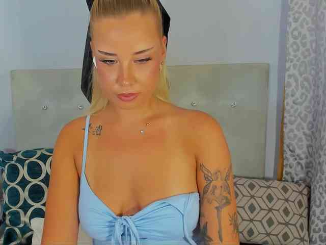 KristyAngel webcam