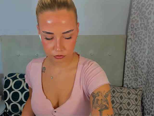 KristyAngel webcam