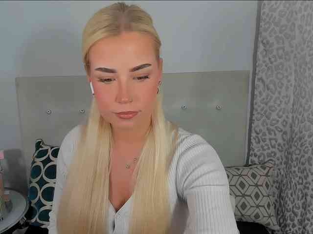 KristyAngel webcam