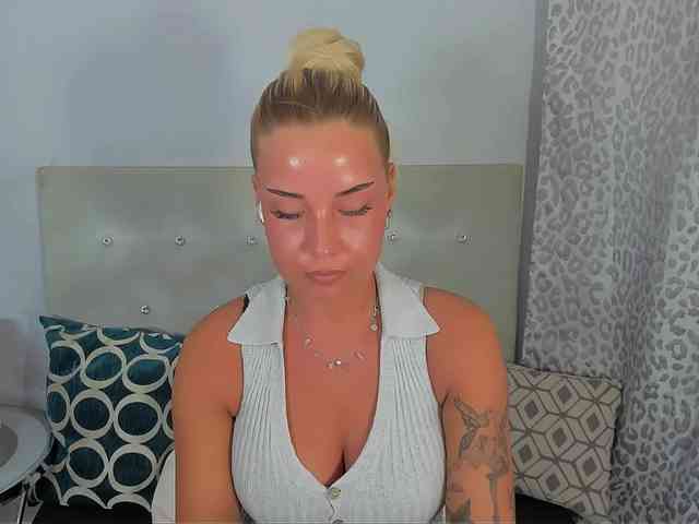 KristyAngel webcam