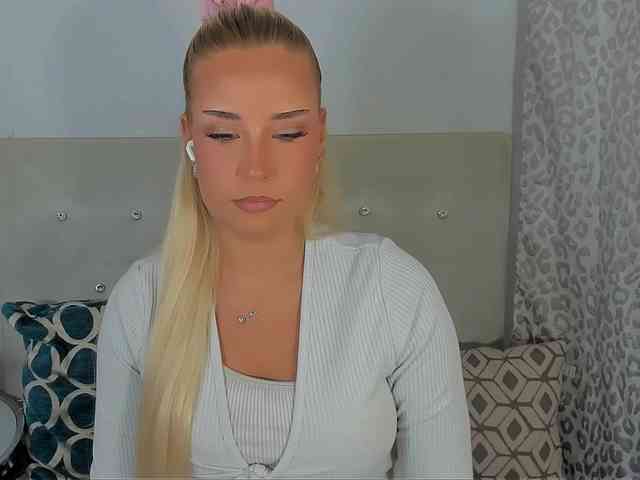 KristyAngel webcam
