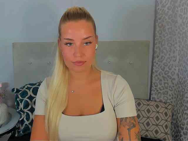 KristyAngel webcam