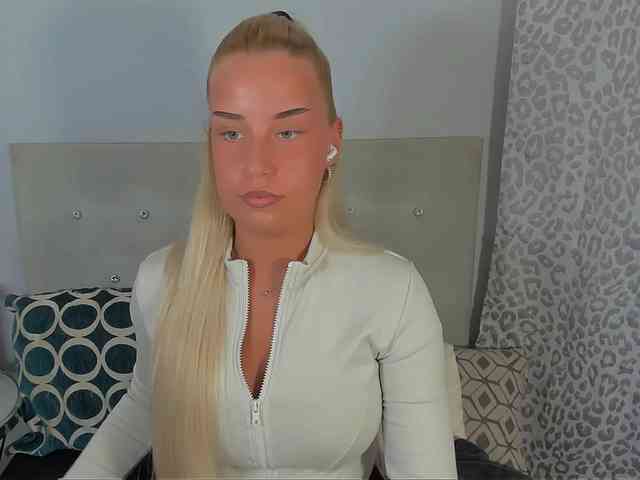 KristyAngel webcam