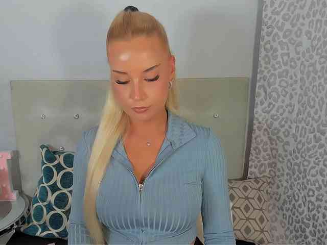KristyAngel webcam