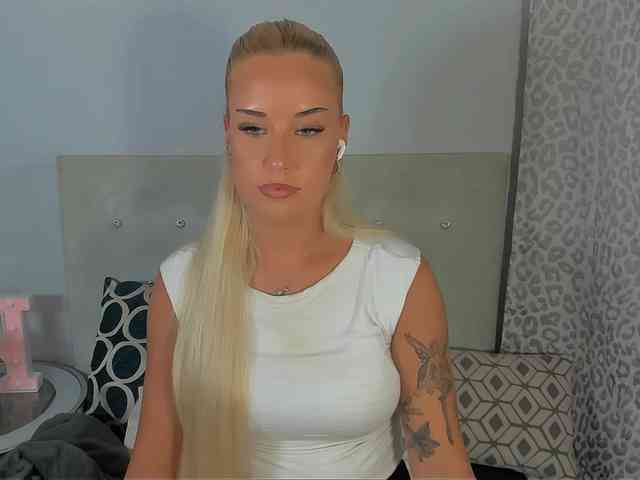 KristyAngel Live Webcam on BongaCams