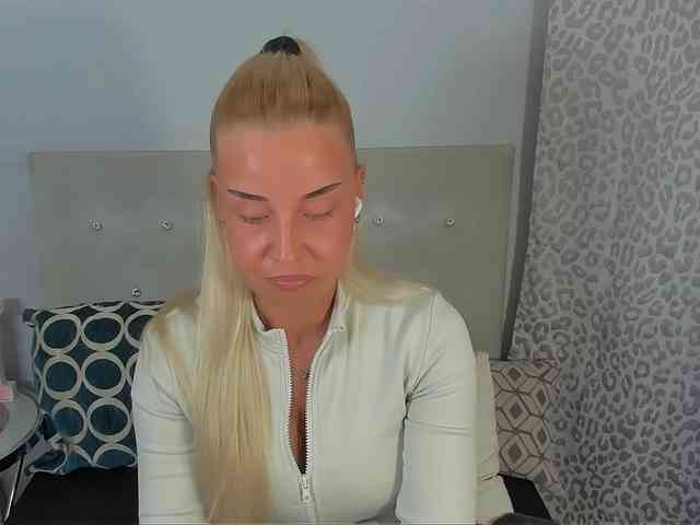 KristyAngel webcam
