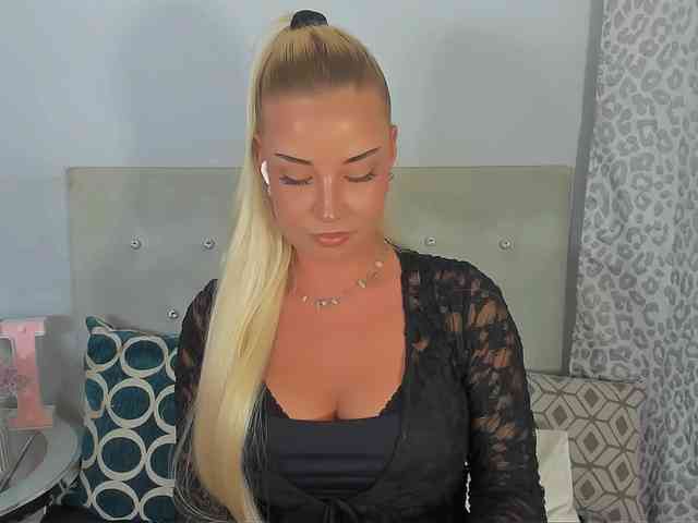 KristyAngel webcam