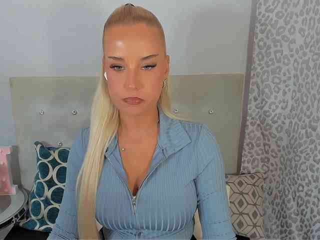 KristyAngel webcam