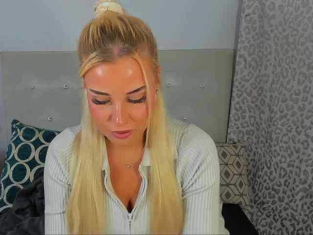 KristyAngel webcam