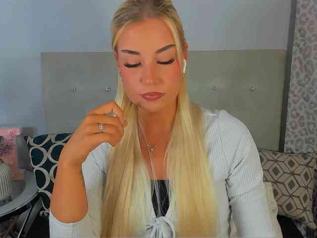 KristyAngel webcam