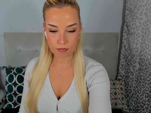 KristyAngel webcam