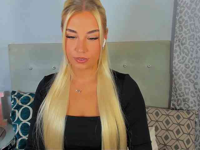 KristyAngel webcam