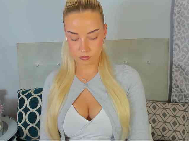 KristyAngel webcam