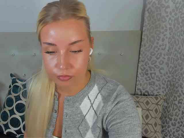 KristyAngel webcam