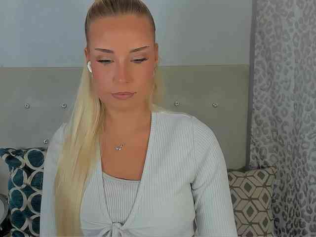Model: KristyAngel