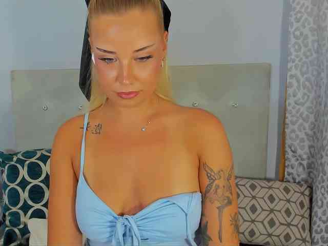 KristyAngel webcam