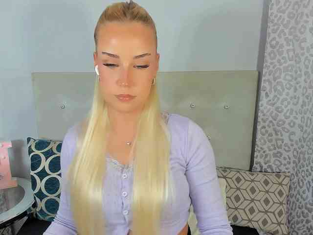 KristyAngel webcam