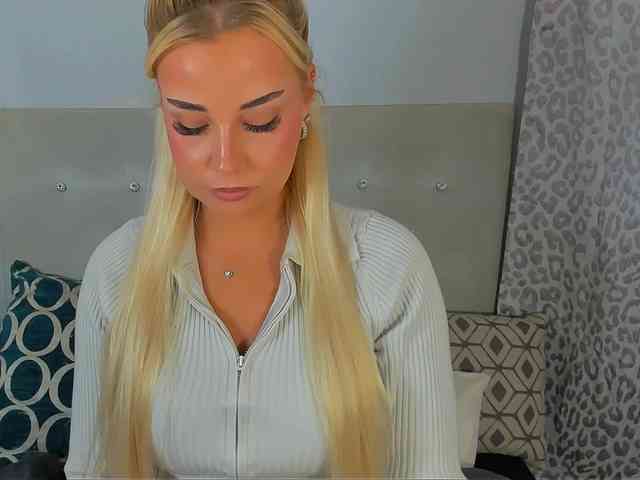 KristyAngel webcam