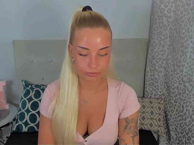 KristyAngel webcam