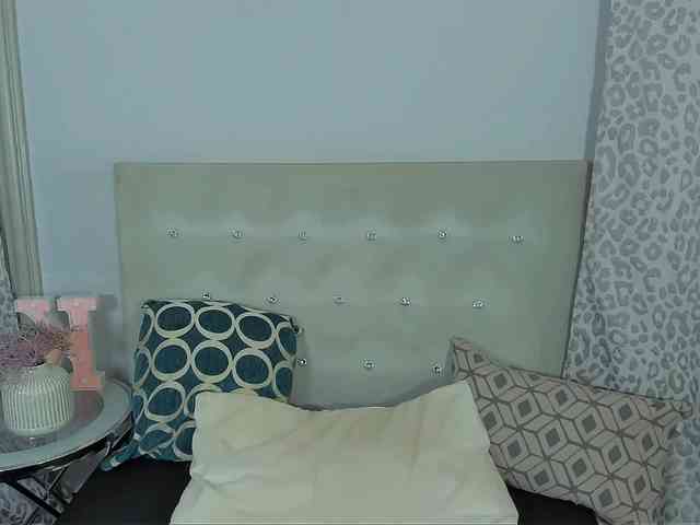 KristyAngel webcam