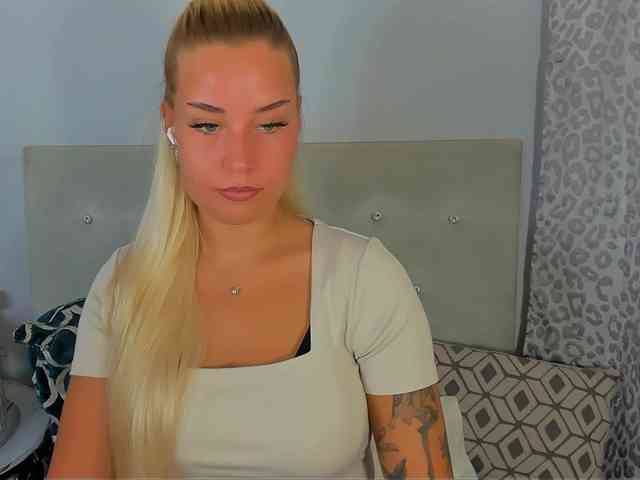 Model: KristyAngel