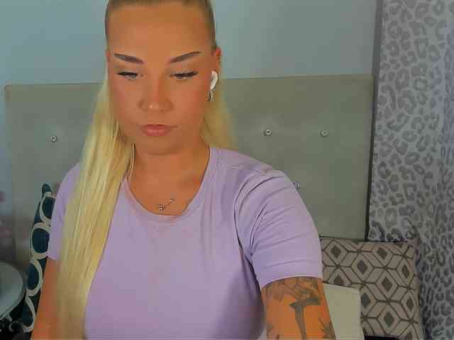 KristyAngel webcam