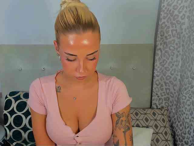 KristyAngel webcam