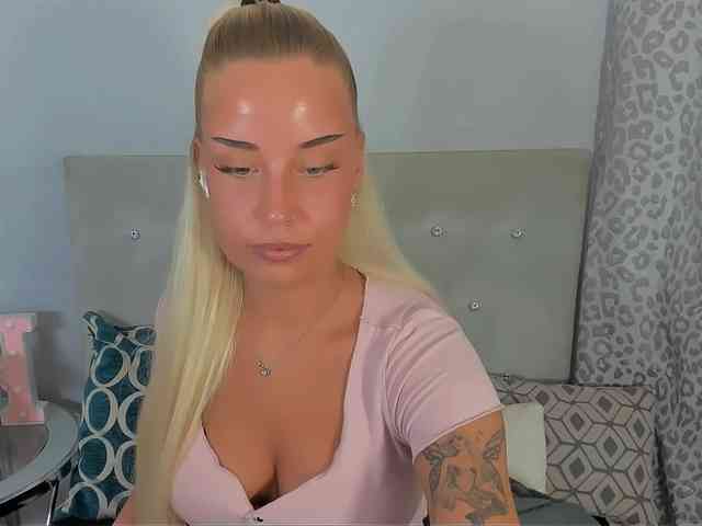 KristyAngel webcam