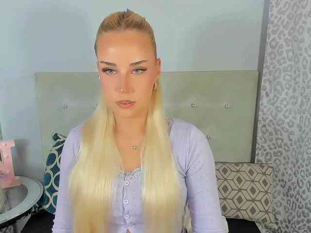 KristyAngel webcam