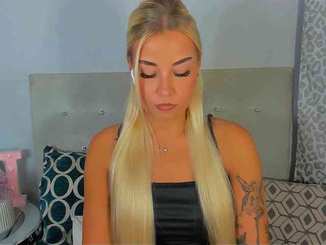 KristyAngel webcam