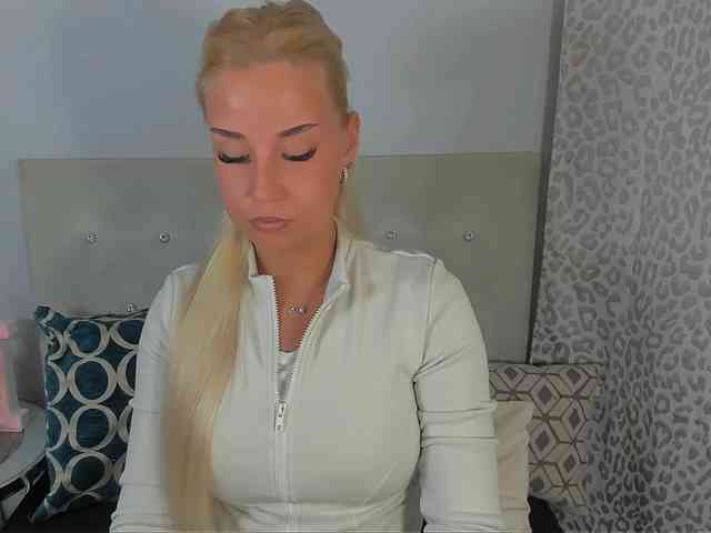 KristyAngel webcam