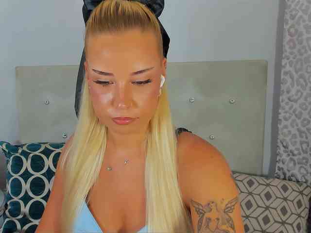 KristyAngel webcam