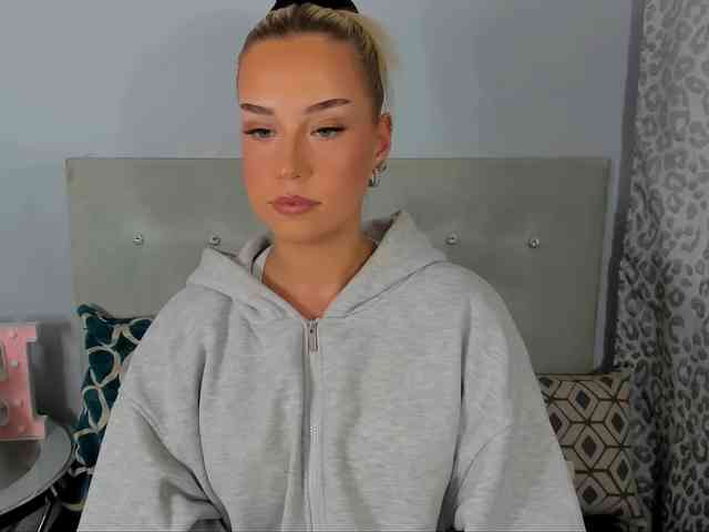 KristyAngel webcam