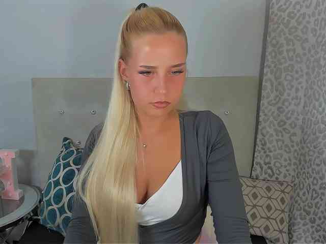KristyAngel webcam
