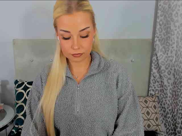 KristyAngel webcam