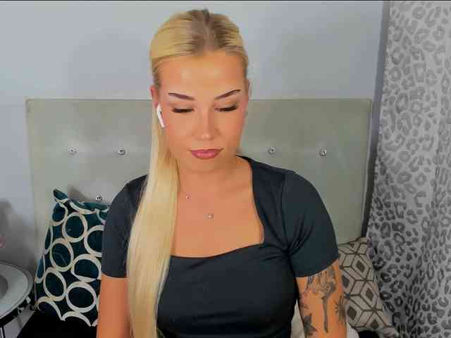 KristyAngel webcam