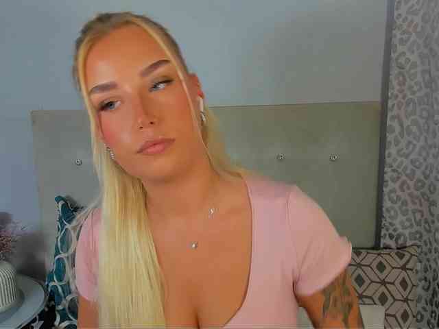 KristyAngel webcam