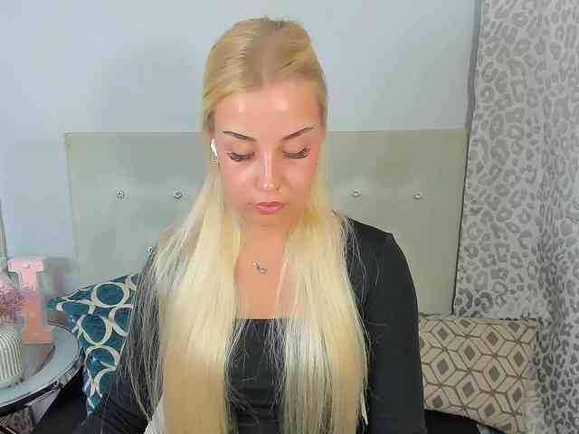 Model: KristyAngel