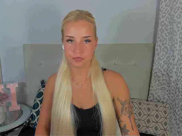 Model: KristyAngel