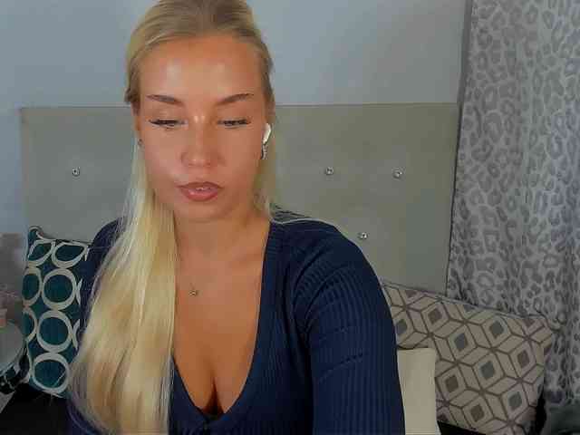 KristyAngel webcam