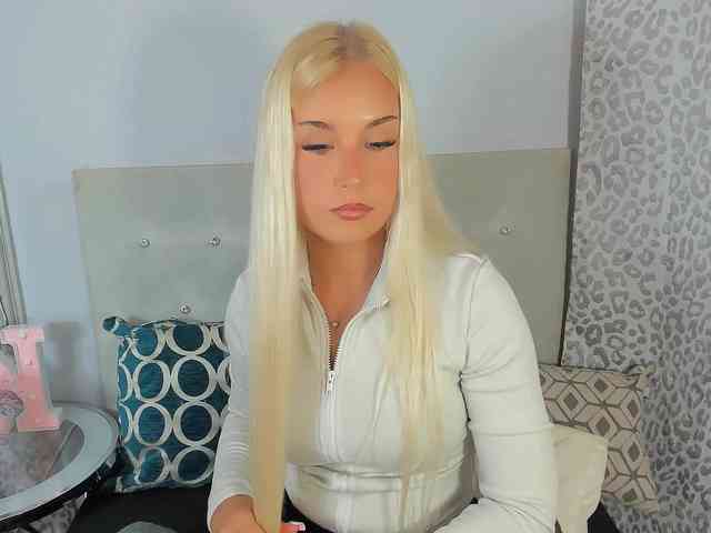 KristyAngel webcam