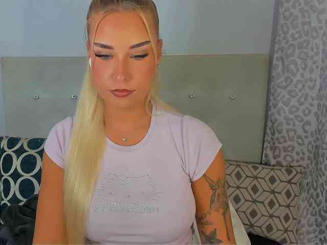 KristyAngel webcam