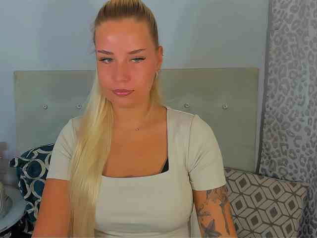 Model: KristyAngel